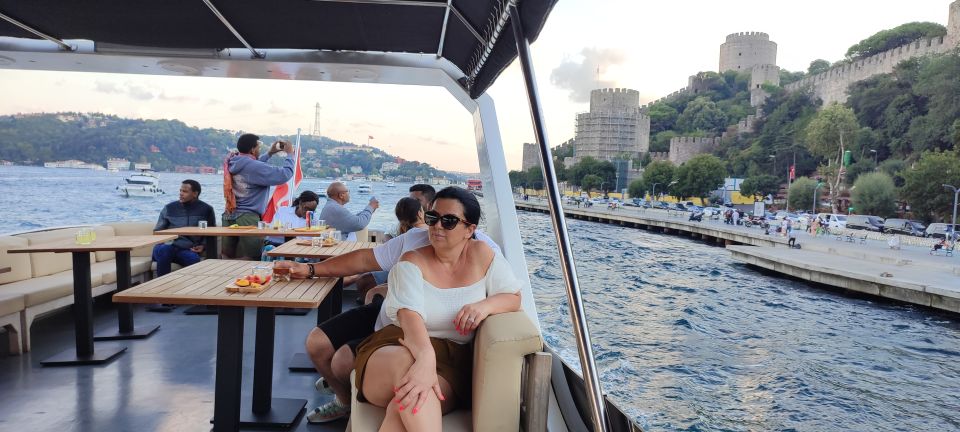 Istanbul: Bosphorus Sunset Cruise on Yacht with Live Guide - Bridge time: sailing toward the second bridge and crossing the viewpoint