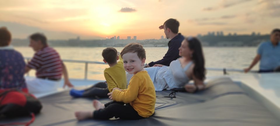Istanbul: Bosphorus Sunset Cruise on Yacht with Live Guide - Kabataş Square meeting point: the part that can trip you up
