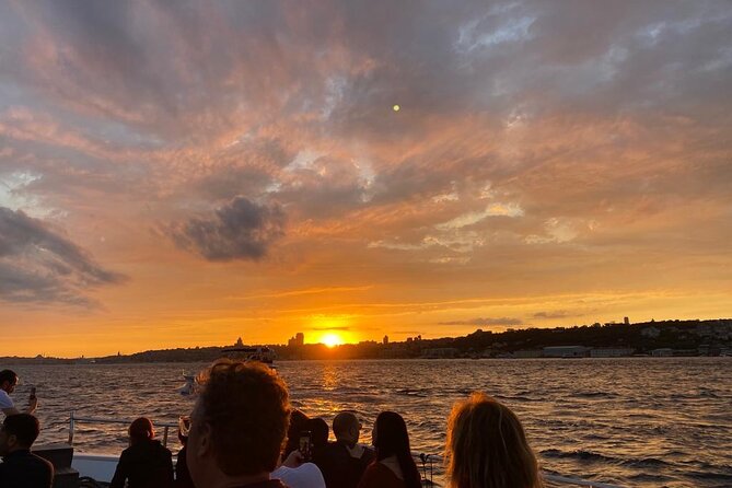 Istanbul Bosphorus Sunset Cruise with Wine on a Luxury Yacht - European shore highlights: from Galata Tower to Dolmabahçe Palace