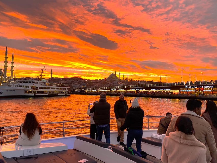 Istanbul: Bosphorus Sunset Yacht Cruise with Live Guide - Maiden’s Tower and the Golden Glow