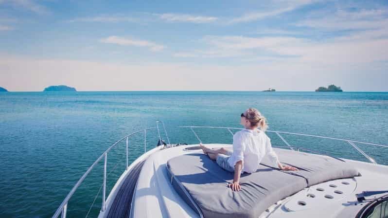 Istanbul: Bosphorus Yacht Cruise - Private yacht cruise on the Bosporus Strait: the vibe you’re buying
