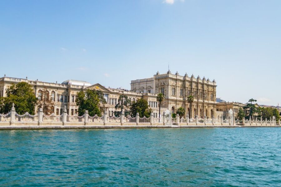 Istanbul: Bosphorus Yacht Cruise with Stopover on Asian Side - Price and value: why $47 often feels fair