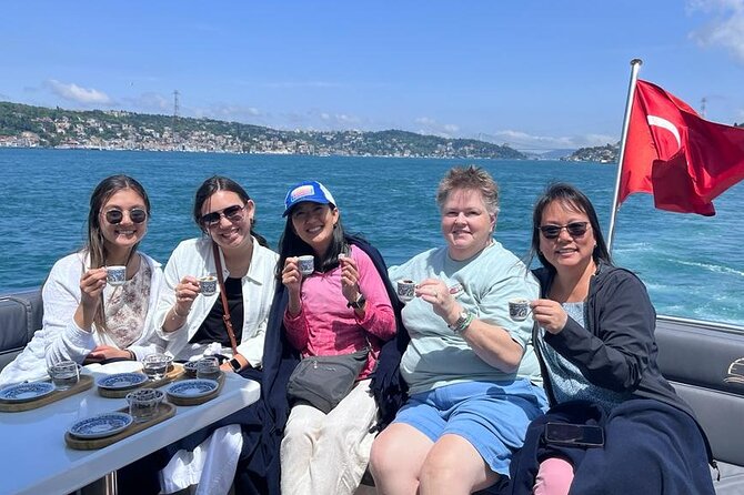 Istanbul Bosphorus Yacht Experience – Asian Side Visit in Kanlica - How the boat tour pacing works (and where it can feel rushed)