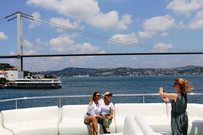 Istanbul Bosphorus Yacht Experience – Asian Side Visit in Kanlica - Beylerbeyi Palace and the “marble waterfront” feeling
