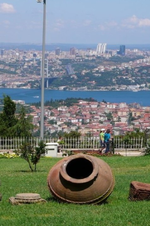 Istanbul: City Hightlights Bus Tour and Bosphorus Cruise - Beylerbeyi Palace: when you want beauty that isn’t just a view