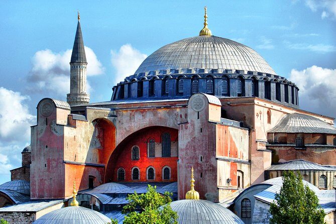 Istanbul Classics and Bosphorus Cruise Private Tour - Hippodrome first: old arena energy, without the overload