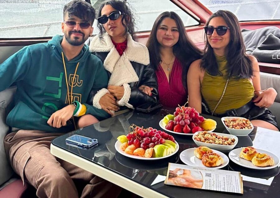 Istanbul: Daytime Bosphorus Yacht Cruise with Fruit & Snacks - Getting to İBB Karaköy Sahil Parkı Without Stress