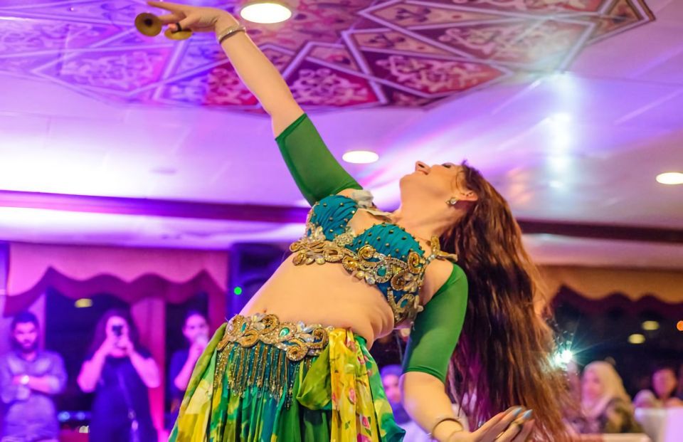 Istanbul: Dinner Cruise on the Bosphorus - The 3-Course Dinner: What the Menu Feels Like Onboard