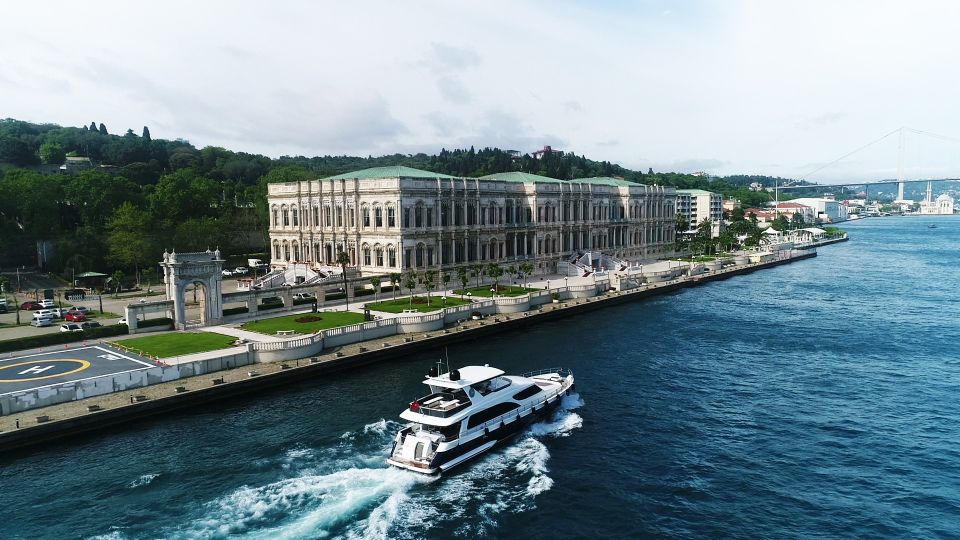 Istanbul: Dolmabahce Palace Tour and Bosphorus Yacht Cruise - Rumeli Fortress and the big defensive walls from water
