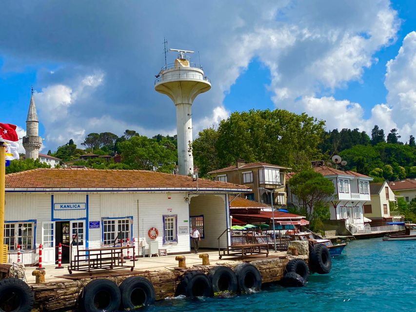 Istanbul: Dolmabahce Palace Tour and Bosphorus Yacht Cruise - The Bezm-i Alem Valide Sultan Mosque stop you shouldn’t skip