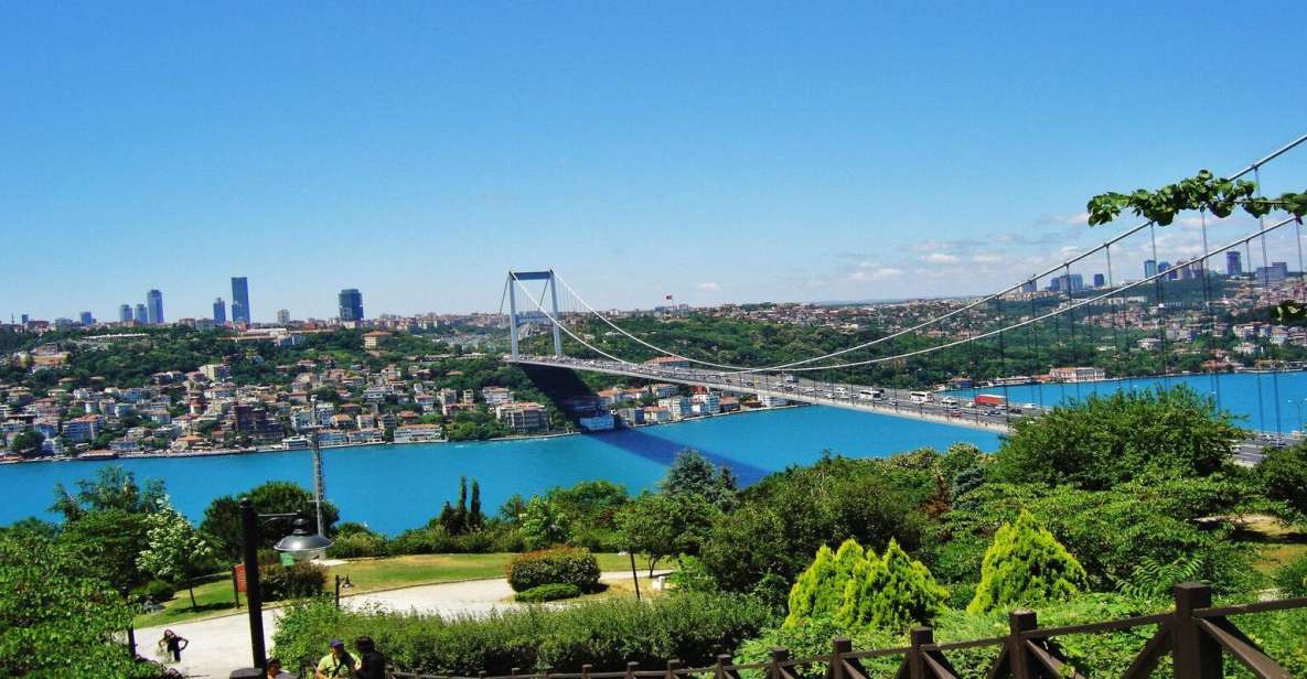 Istanbul: Europe and Asia Tour By Bus And Bosphorus Cruise - Two continents in one day: Bosphorus Bridge plus a real cruise