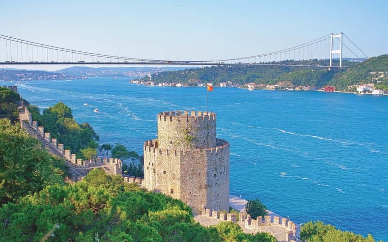 Istanbul: Guided Bosphorus Cruise & Golden Horn Bus Tour - How the 3.5-hour tour flows in real life