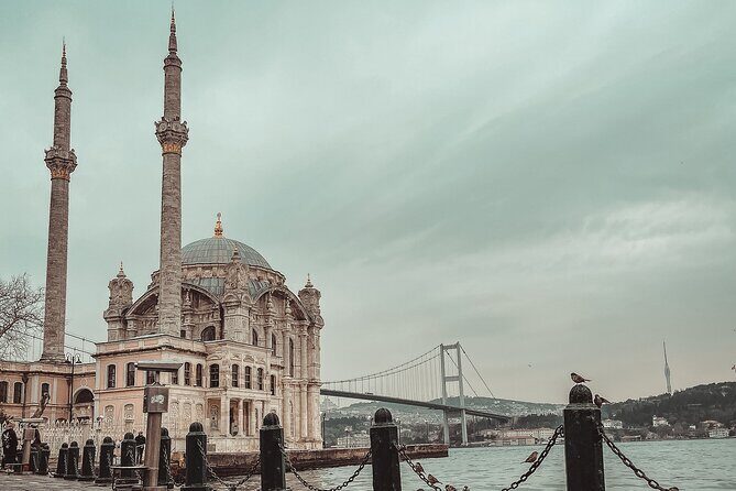Istanbul Highlights: Small-Group Tour with a Local Expert - Tuesday-Only Dolmabahçe and Other Bosphorus Side Stops