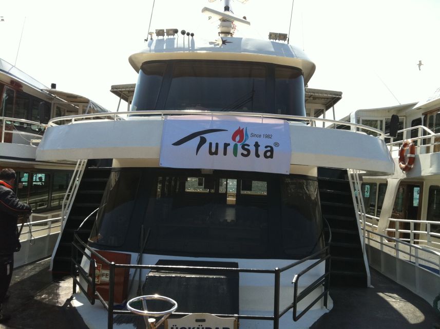 Istanbul: Morning Bosphorus Boat Tour with Spice Bazaar - What to Bring (and What to Skip)