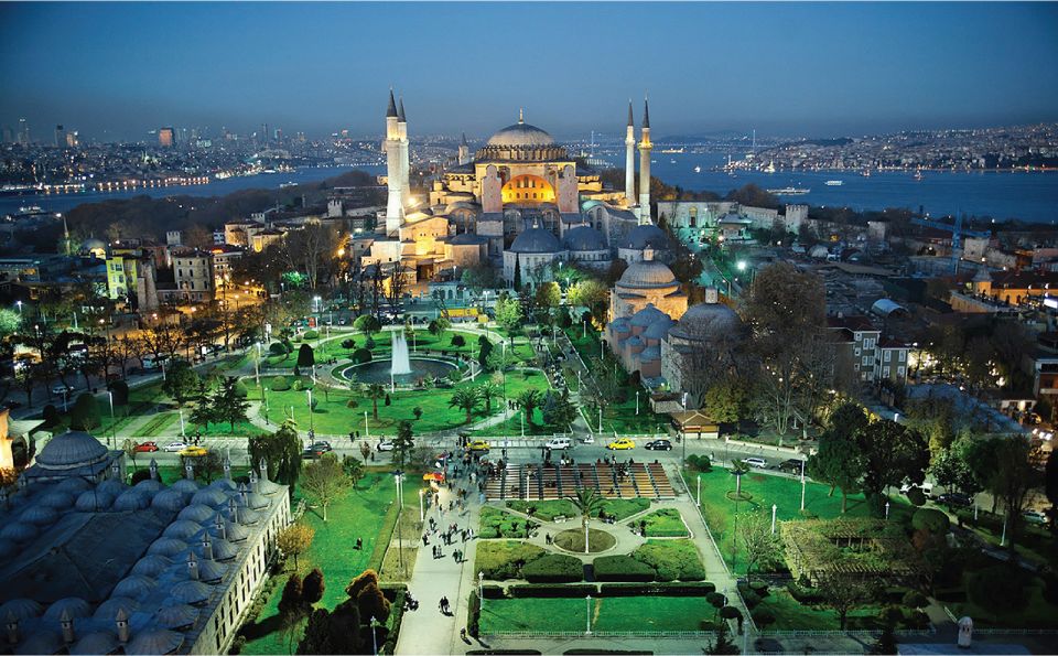 Istanbul: Old Town Highlights Tour & Bosphorus Cruise - Grand Bazaar free time (and the optional crafts talk near it)