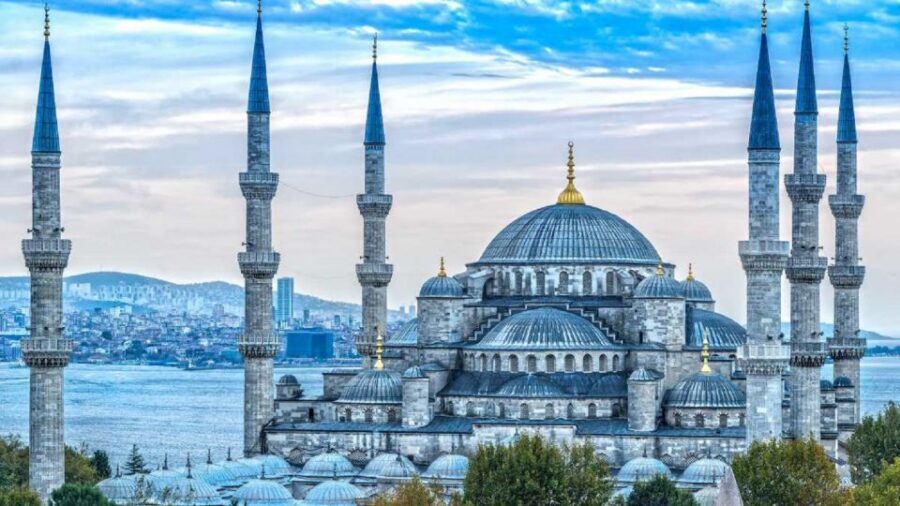 Istanbul: Old Town Tour and Bosphorus Lunch Cruise - Hippodrome stops: Obelisk of Theodosius and the German Fountain