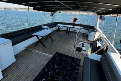 Istanbul Private Luxury Yacht on Bosphorus 25 Meter 82 Feet - Meeting at Cibali: Easy to Find, Even Before You’re On the Deck