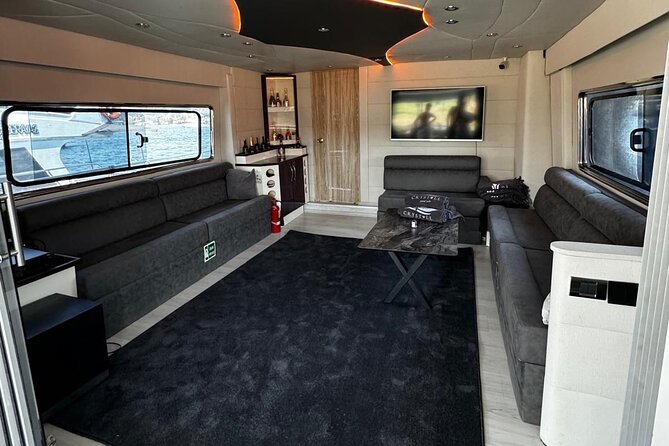 Istanbul Private Luxury Yacht on Bosphorus 25 Meter 82 Feet - Comfort and Crew: The Real Reason People Keep Rebooking