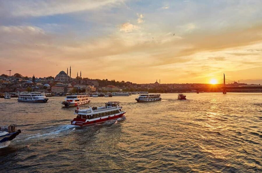 Istanbul: Sunset Bosphorus Yacht Cruise with A break on Asia - Why a Bosphorus Sunset Yacht Cruise Still Works for Real Sightseeing