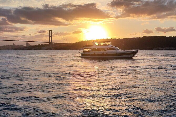Istanbul Sunset Cruise With Luxury Yacht On Bosphorus - European shore highlights: Dolmabahçe, Ortaköy, and the bridge-to-bridge views