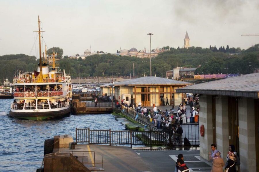 Istanbul: Turkish Food Tour in Kadikoy Across the Bosphorus - Kadıköy walk-in culture: where locals meet, shop, and eat