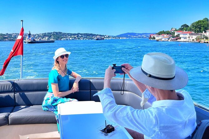 Luxury Bosphorus Yacht Cruise – Stopover in Asian Side - Dolmabahçe Mosque to the Bridges: Europe-Asia Sights by Water