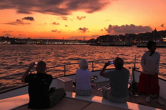 Luxury Sunset Yacht Cruise on the Bosphorus – Refresh & Relax - From dusk to lights: photo tips that actually help