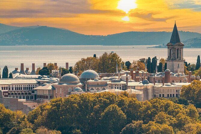 Majestic Istanbul: Walking Tour & Sunset Cruise on the Bosphorus - Meet-up point and route pacing (so you don’t feel trapped)