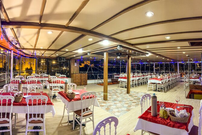 New Year's Party on the Bosphorus Dinner Cruise - Shows and service: where the praise is coming from