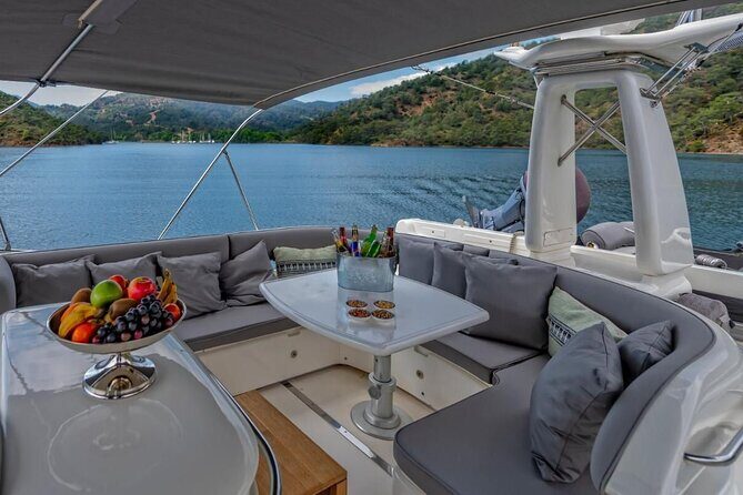 Private Luxury Yacht Cruise on Bosphorus - Practical tips to make the 2 hours work for you
