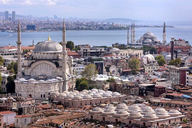 Small Group Full-Day Istanbul: Old City, Bosphorus Cruise & Lunch - Hagia Sophia Grand Mosque: start strong with the skip-the-line entry